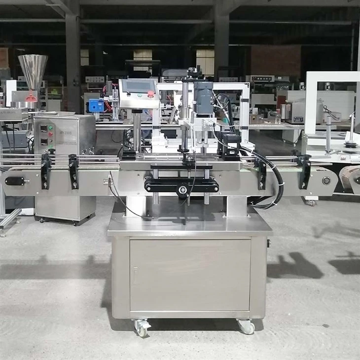 Automatic bottle capping machine6